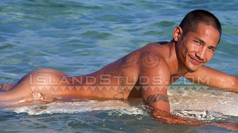 IslandStuds-nude-surfer-Ramil-ripped-muscular-beach-body-strips-naked-surfboard-straight-young-man-bush-dick-hair-014-tube-download-torrent-gallery-photo